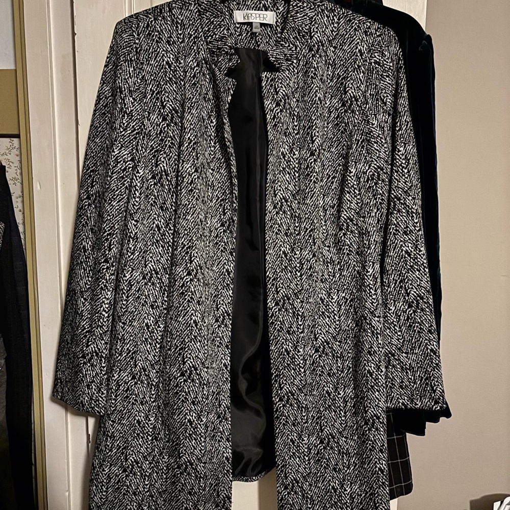 Kasper Monochrome Herringbone Jacket